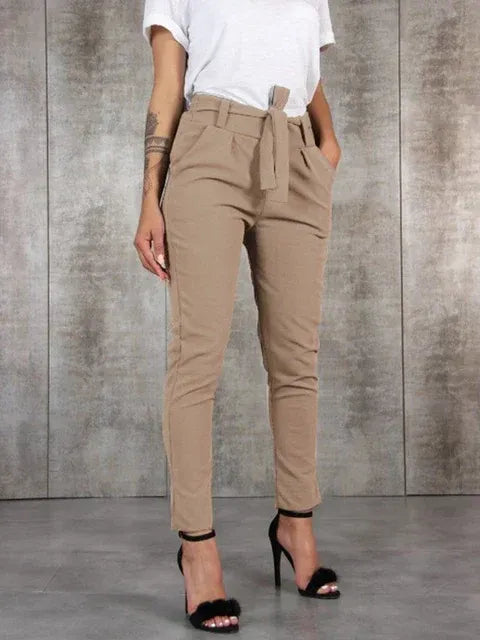 PANTALON CORTE SLIM CIGARETTE
