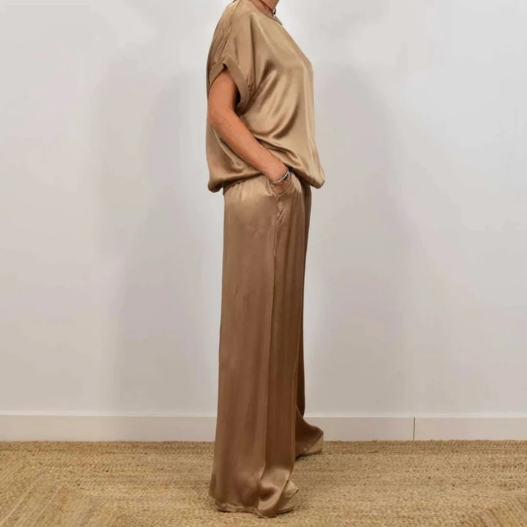 CONJUNTO DOS PIEZAS ESPECIAL FAVORECEDOR