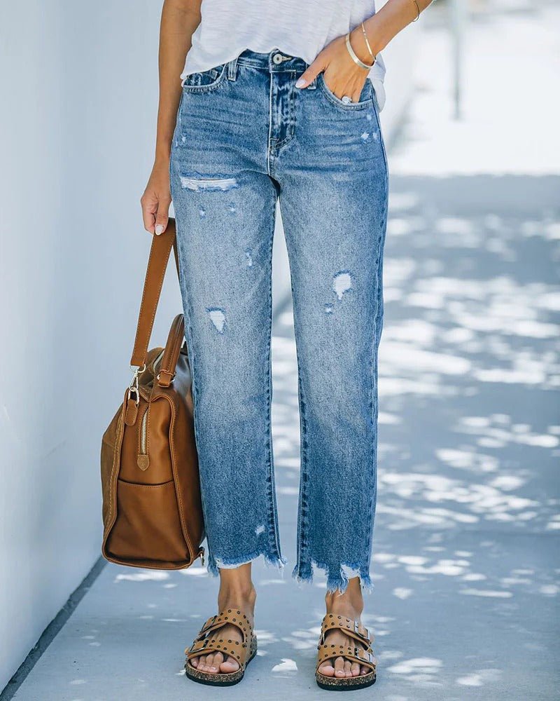 PANTALON VAQUERO LIGERO DISEÑO DESGASTADO