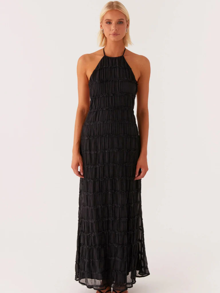 VESTIDO DE NOCHE ATEMPORAL