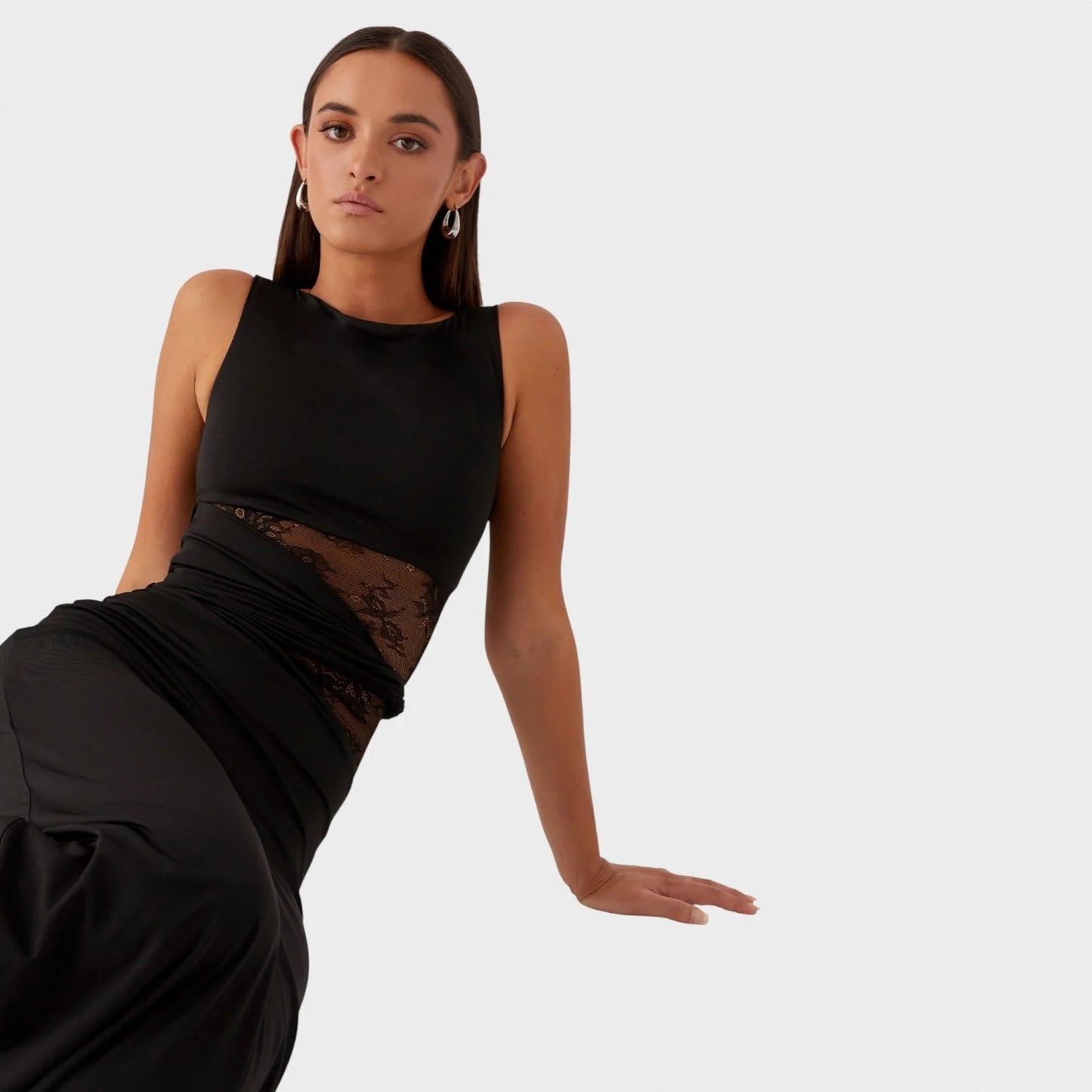 SARAH | VESTIDO ELEGANCIA NOCTURNA CORTE ESBELTO